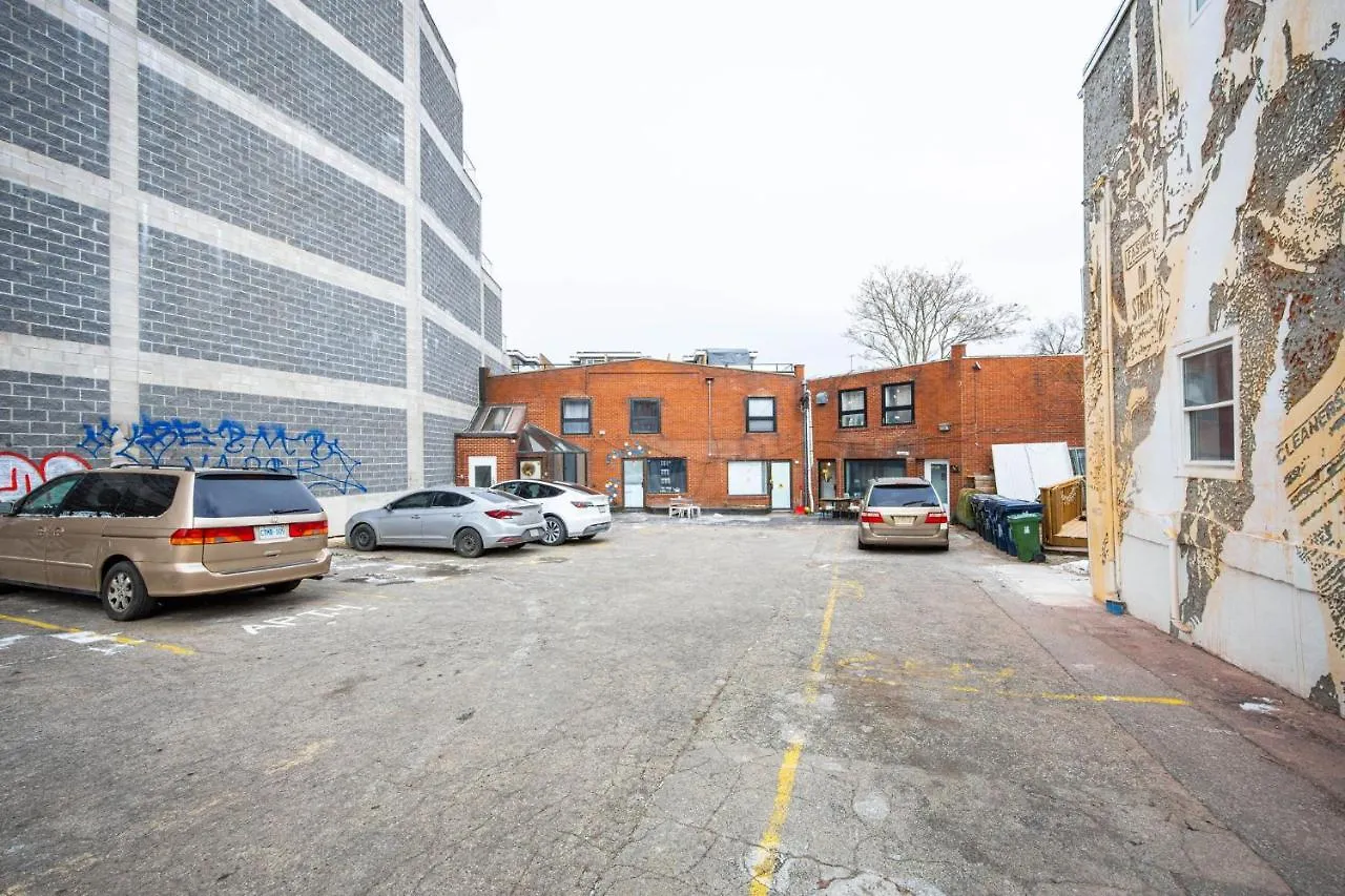 Bright Parkdale Court - Little Portugal W/ Free Parking Lägenhet Toronto Kanada