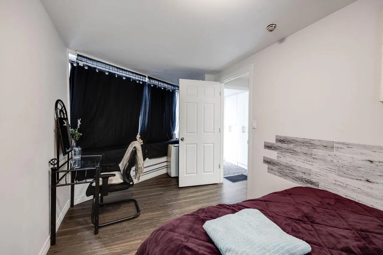 Bright Parkdale Court - Little Portugal W/ Free Parking Lejlighed Toronto